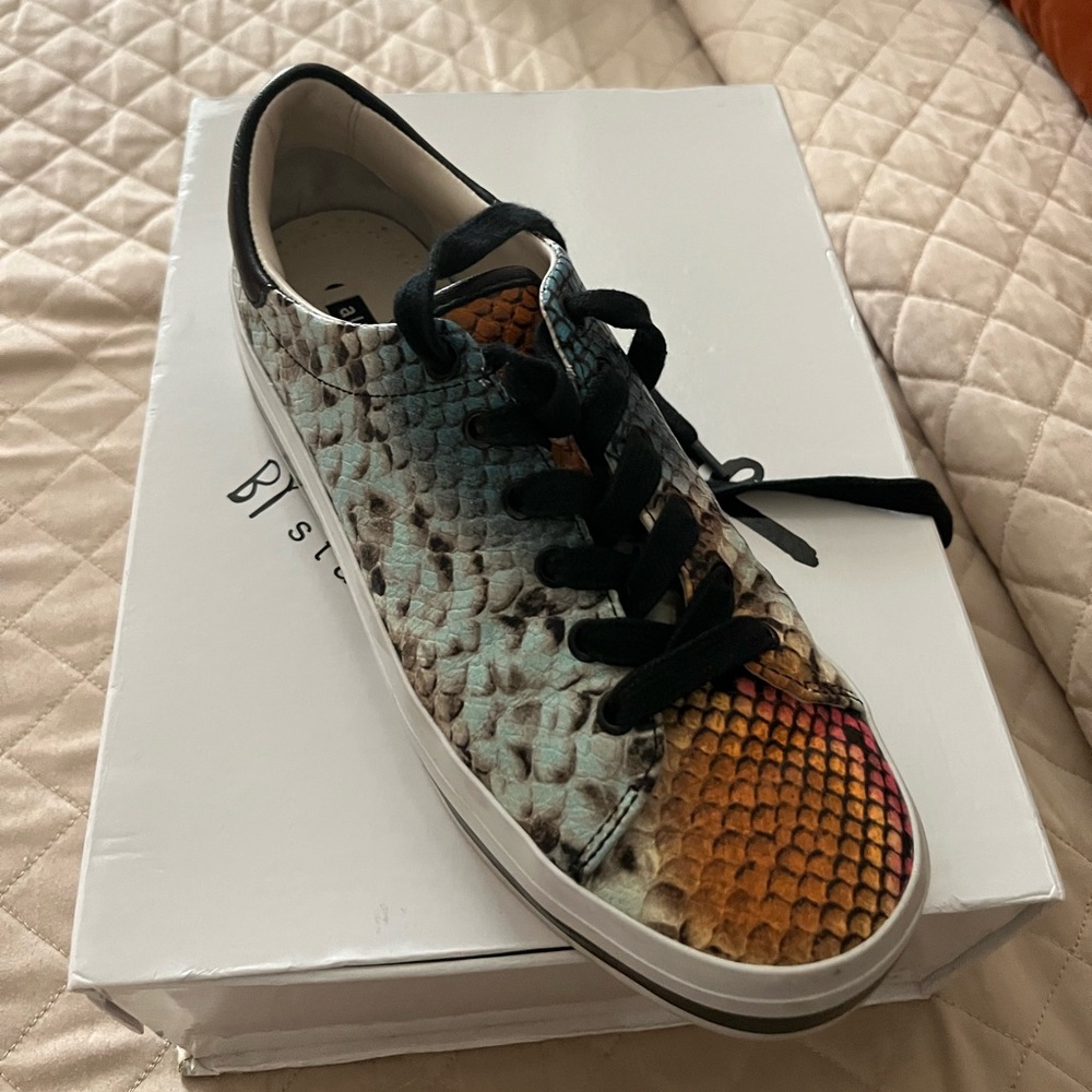 Alice and Olivia snakeskin shoes